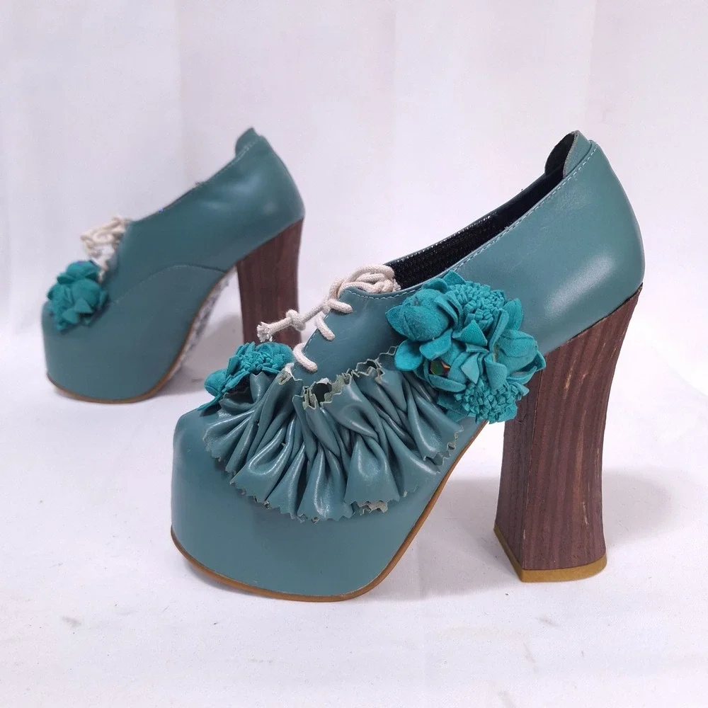 Irregular Choice Pertrisha Leather Floral‎ Ruffle Platform Heels Womens 6.5 Teal